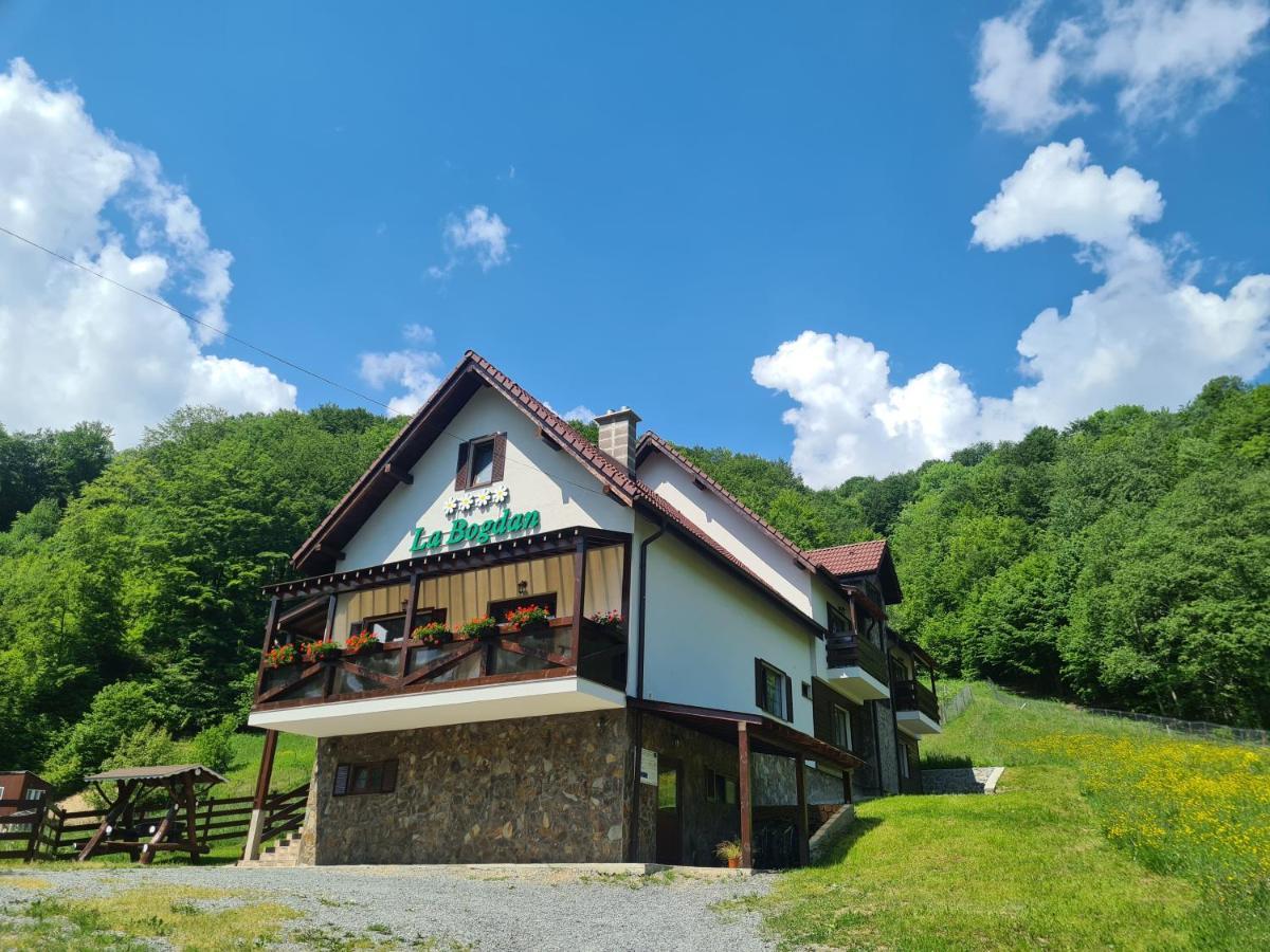 Green Mountain Resort Scrind-Frăsinet Zewnętrze zdjęcie